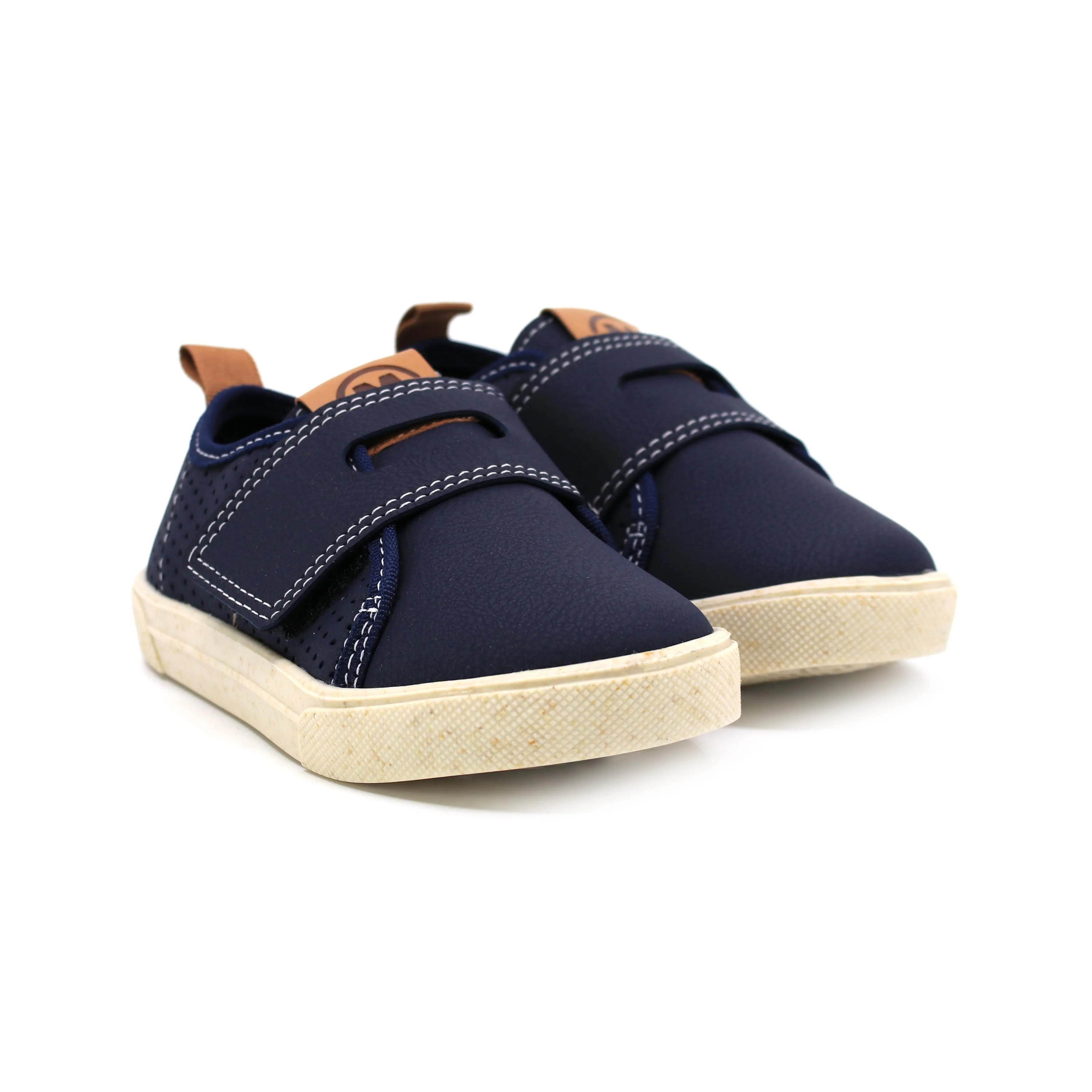 BOYS CASUAL SHOES