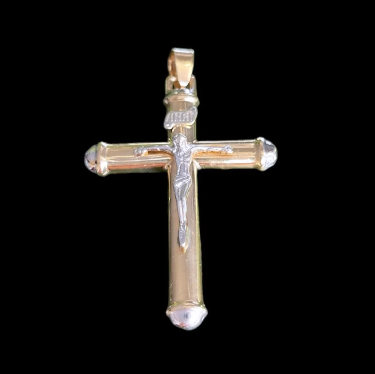 Cross pendant