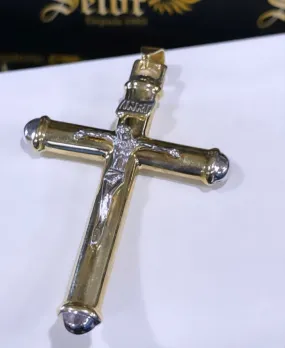 Cross pendant