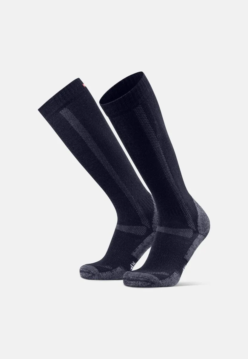 KNEE-HIGH MERINO HIKING SOCKS