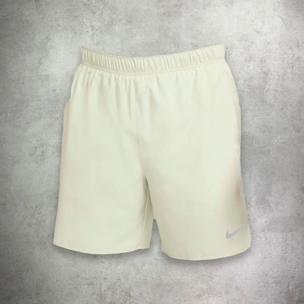 Nike Challenger Shorts Khaki