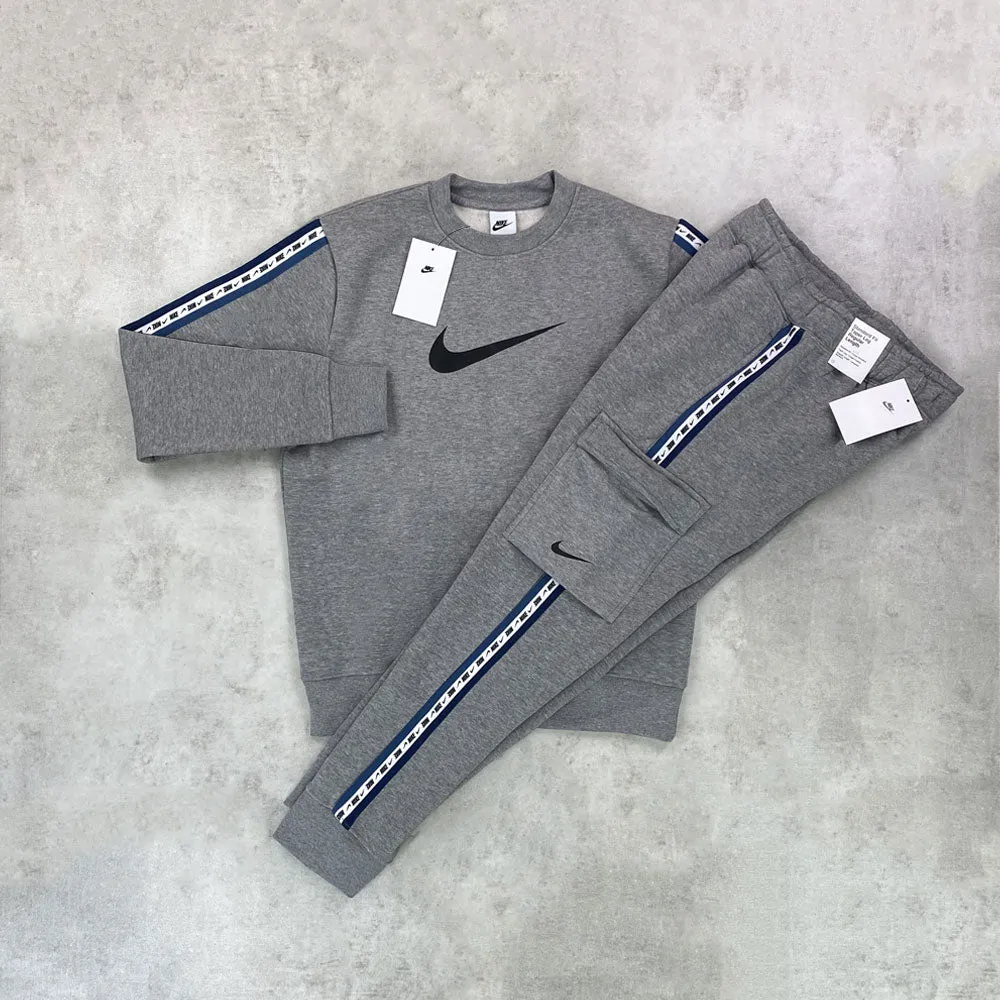 Nike Repeat Cargo Tracksuit Set Grey