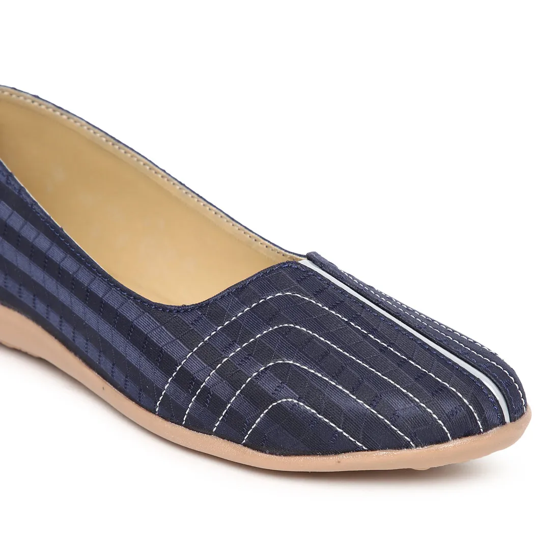 Paragon PV7608LP Women Casual Shoes | Sleek & Stylish | Latest Trend | Casual & Comfortable | For Daily Wear