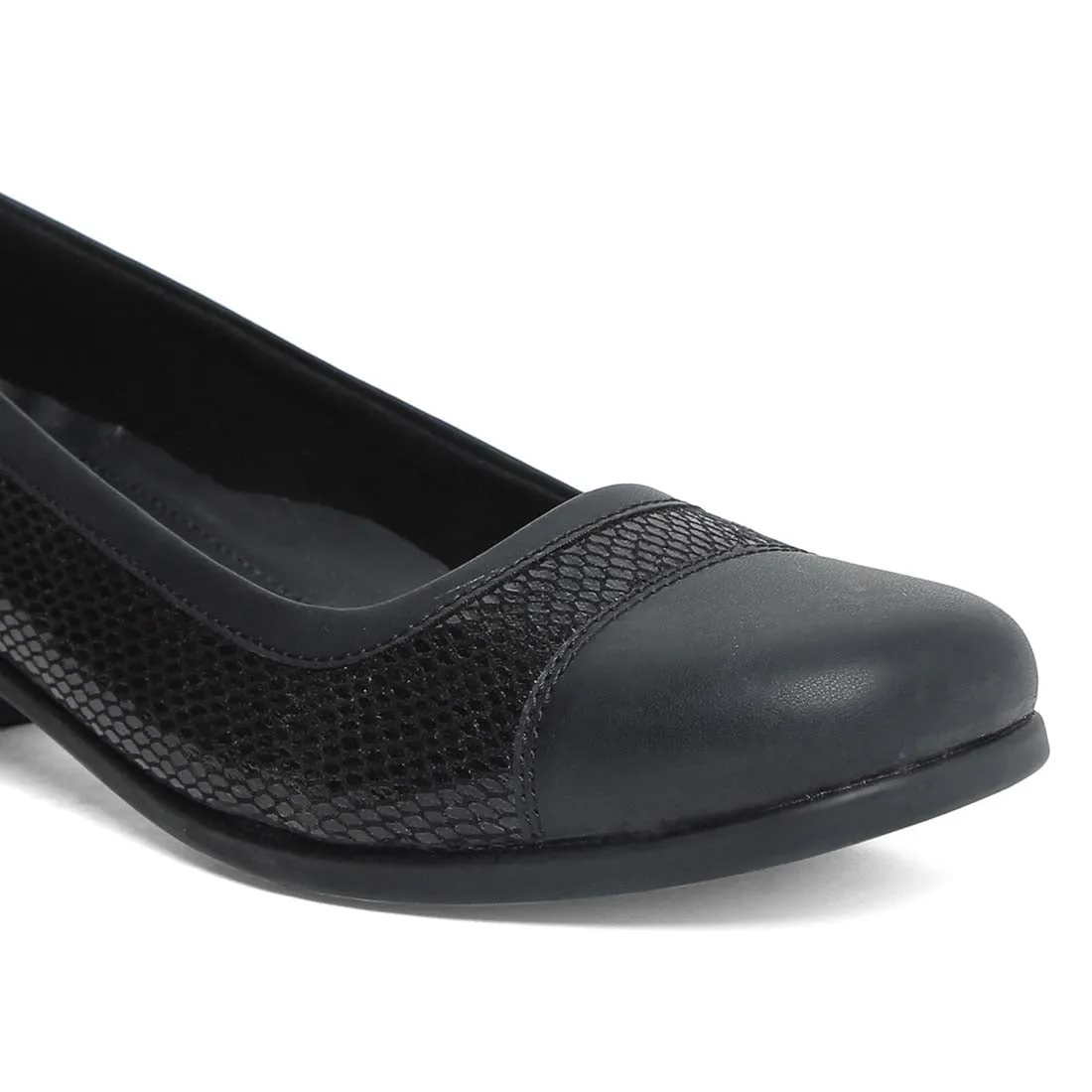 Paragon  R10535L Women Casual Shoes | Sleek & Stylish | Latest Trend | Casual & Comfortable | For Daily Wear