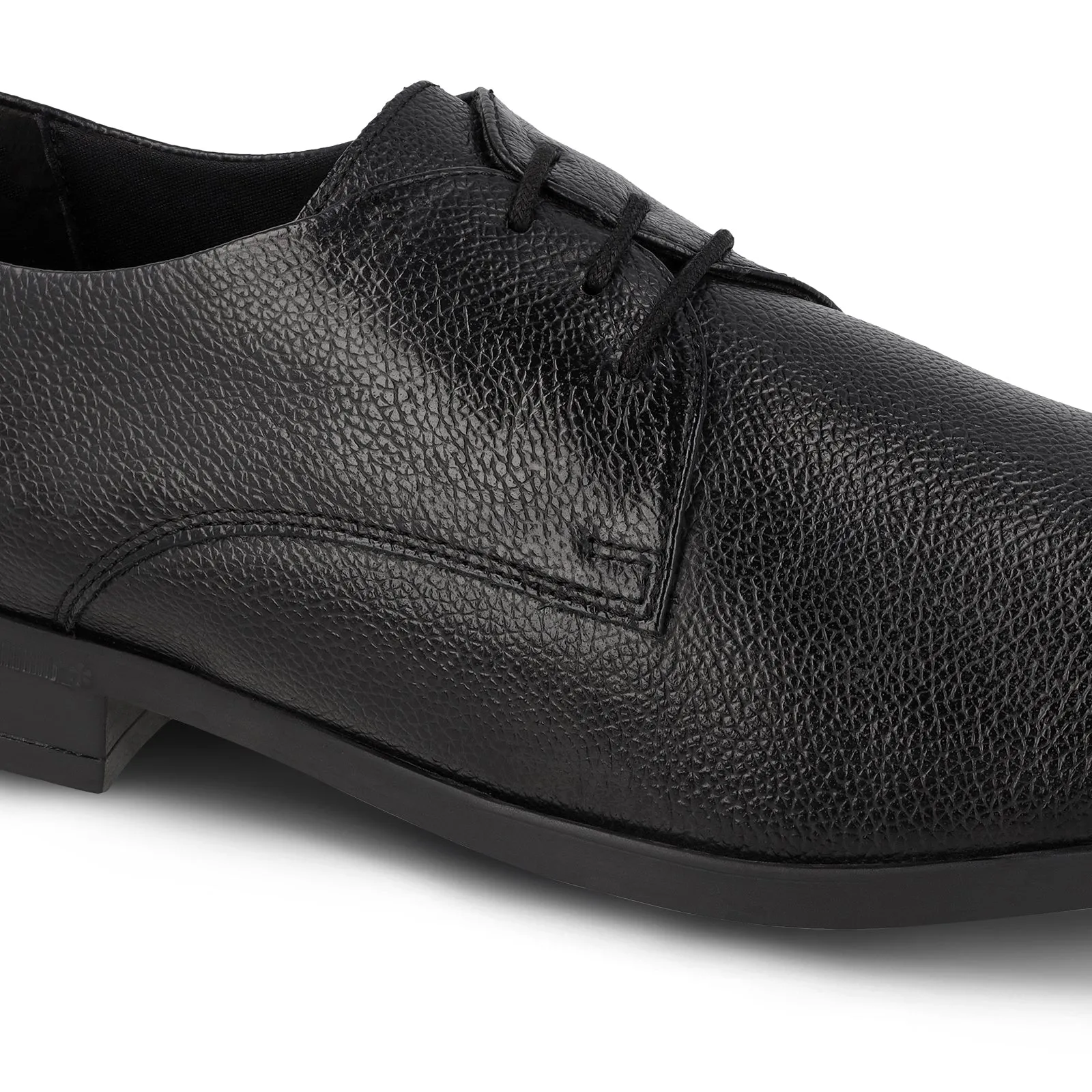 Walkaroo Leather Men formals Shoes - WF6051 Black