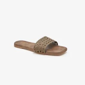 Women's Laser-Cut Chappals